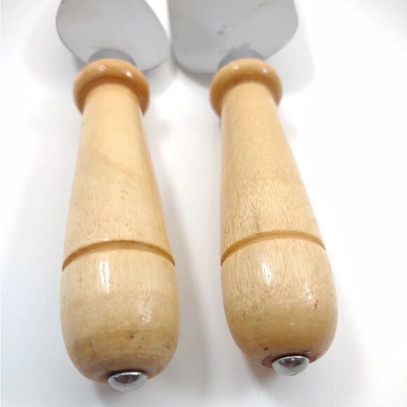 Cheese Knife Set with Wooden Handles - Picture 7 of 12